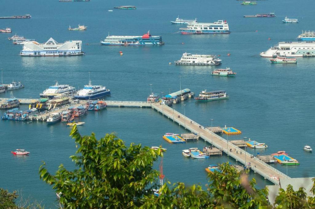 K Station Pattaya Hotel Exterior foto