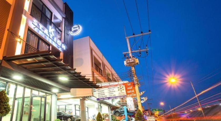 K Station Pattaya Hotel Exterior foto